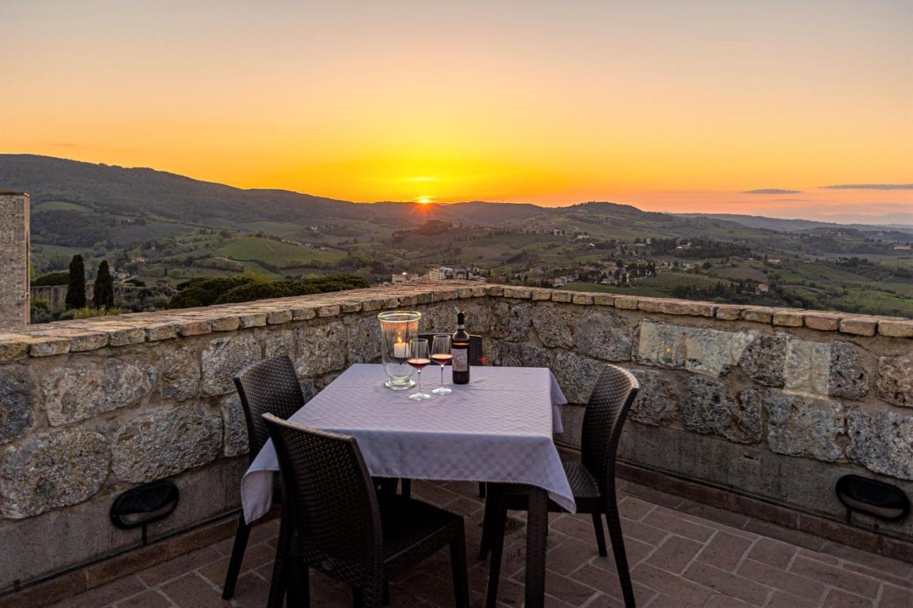 Torre Salvucci Maggiore Medieval Tower Experience San Gimignano Ngoại thất bức ảnh